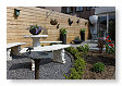 de tuin wordt aangekleed
