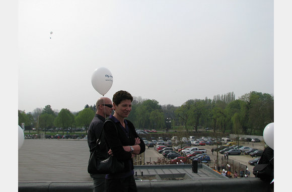 Je kon een ballon kopen voor het goede doel KiKa.