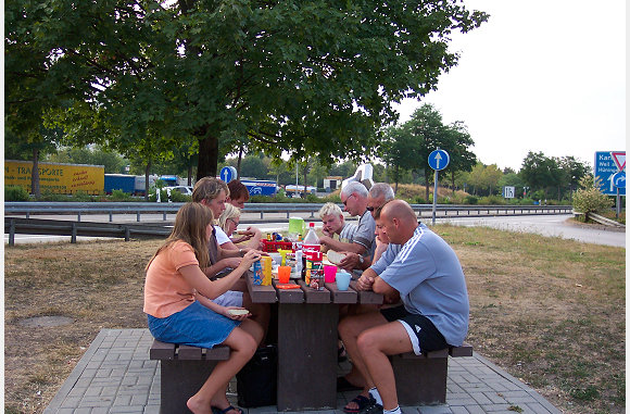 Gezellig.